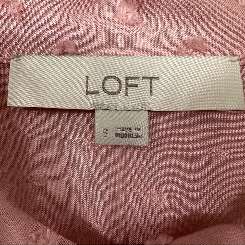 NWT Loft Pink Top Swiss Dot Tie Neck Long Sleeves 100% Rayon Button Front Small - Picture 2 of 5